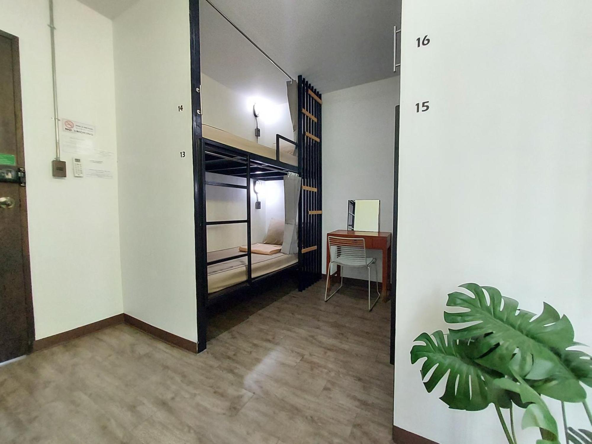 Feel Good Hostel Bangkok