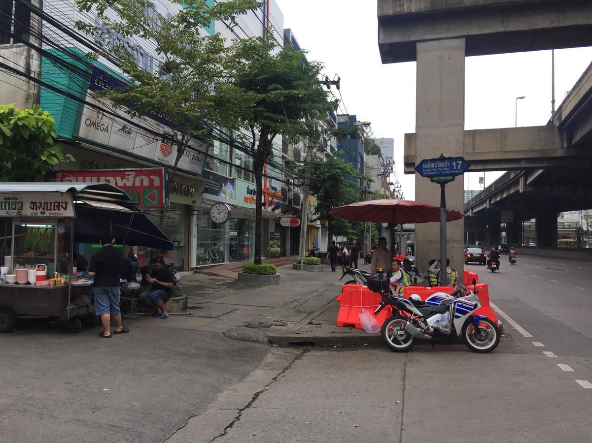 Feel Good * Bangkok